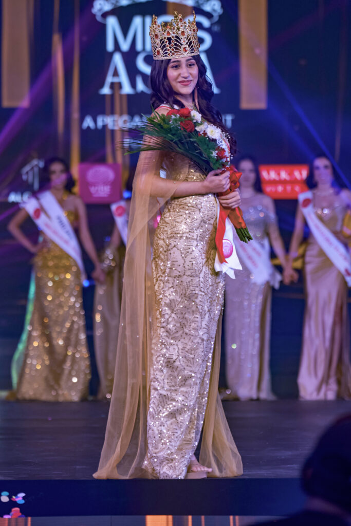 Miss Asia (1)